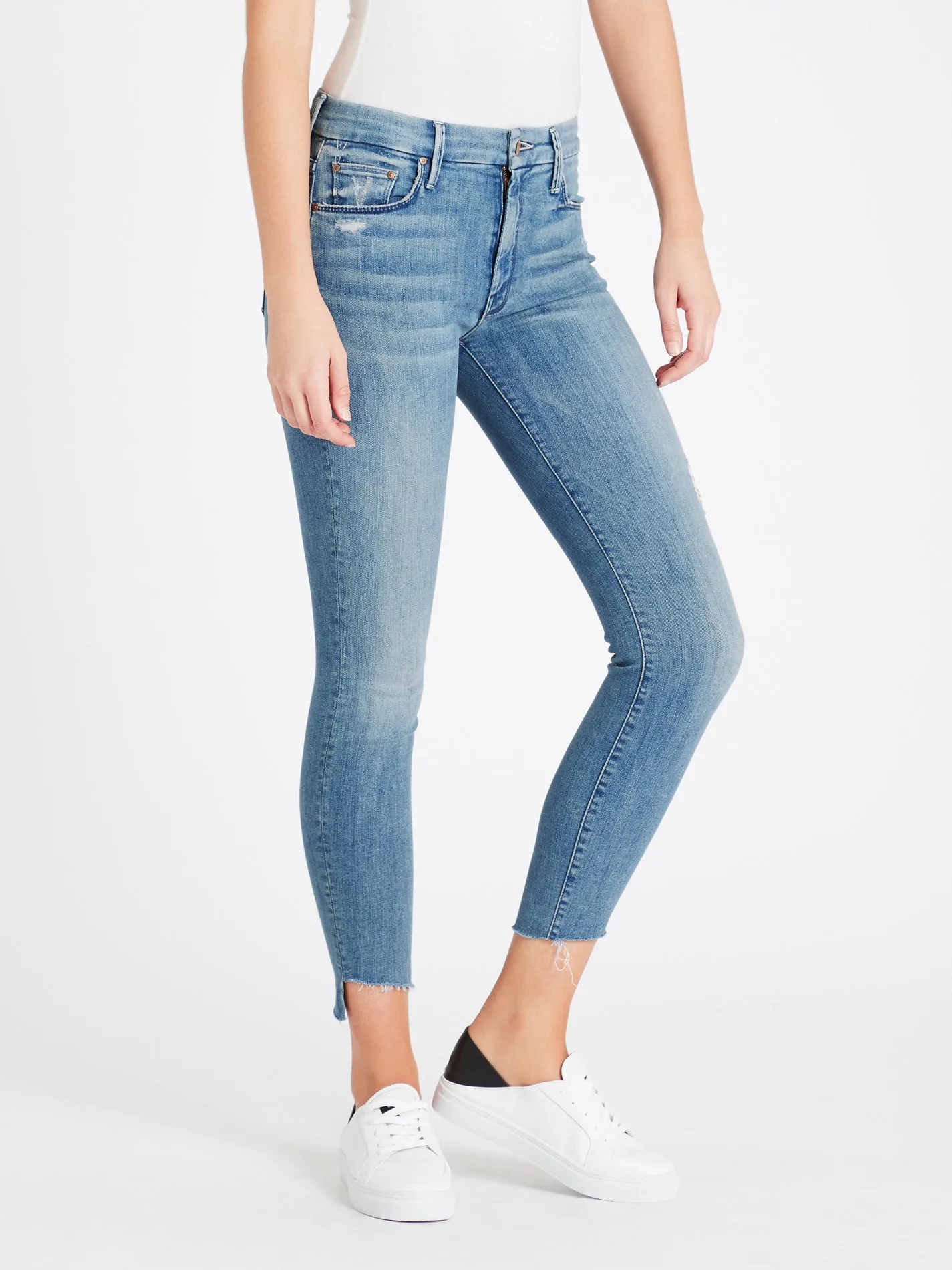 The Looker Step Ankle Fray Jean